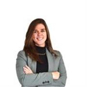 Profesora de contabilidad, auditoría y consolidación contable, online y presencial.