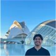 Ingeniero electrónico con cuatro años de experiencia, graduado con honores en énfasis de automatización y robótica. 