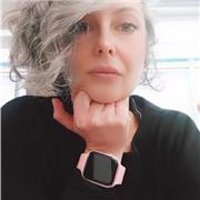 Laureata in scienze politiche offre lezioni per tutte le materie umanistiche