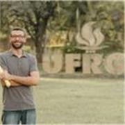 Políticas públicas, Estado, mercado, sociedade, economia. Grupos e movimento social. Educação social