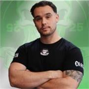 Entrenador personal graduado en CAFYD, especializado en fuerza