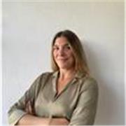 Profesora capacitada para proporcionar clases particulares personalizadas en el ámbito de la Ciencia, especialmente Química. 