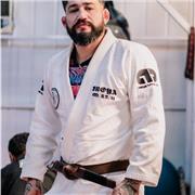Instructor de artes marciales mixtas
