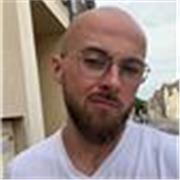 Recién llegado a Valencia desde Paris , os puedo ayudar a aprender a hablar o mantener una conversación con una persona francesa ,15 años en Francia y otros 10 en Valencia por mi parte asi que no es un problema cuando nos veamos en hablar en Español o Val