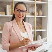 Empathetic coach builds real fluency using dynamic, interactive lessons for success.