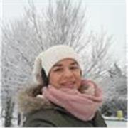 Insegnante di spagnolo Laureata in administrazione finanziaria, dinamica, allegra, solare.