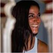 Hola! Mi nombre es Alba y soy profesora de Español. Tengo pasión por mi trabajo y la enseñanza es mi fuerte. 