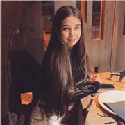 Profesora de apoyo escolar para menores de edad