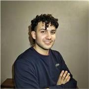 Ho sempre aiutato mia sorella con le tavole, sono un giovane artista emergente e grazie all'amore che provo per l'arte posso spiegare in modo molto semplice il disegno tecnico e figurativo