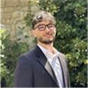 Professeur Particulier donnant des cours aux collégiens / lycéens