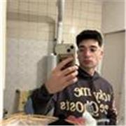 Sono uno studente universitario con una forte passione per l’insegnamento. Offro ripetizioni di matematica e informatica per studenti delle scuole medie e superiori. Il mio obiettivo è rendere comprensibili anche i concetti più complessi