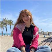 Empática, paciente y comprometida con el trabajo, desarrollo personal y crecimiento continuo de niños/as de infantil.