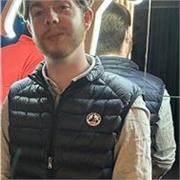 Aide aux devoirs avec Adrien : un soutien sur mesure depuis Saint-Malo.