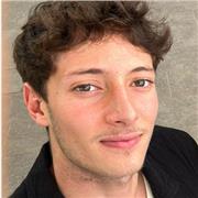 Explication détaillée du cours après exercices d'applications et évaluations. But: amélioration; note maximale en matière étudiée