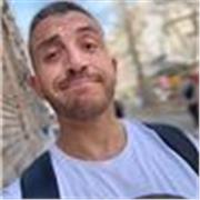 Profesor de árabe e inglés, nativo en árabe y con amplia experiencia internacional. 