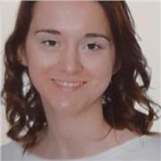 Estudiante de enfermería imparte clases de inglés primaria y secundaria