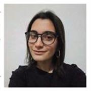 Insegnante madrelingua di italiano, con diploma in architettura ed in corso di conseguire la laure in Lettere. Insegnerò da remoto da Costanzana, ma nel caso vi fosse qualcuno desideroso di lezioni faccia a faccia abitante nel vercellese, si può trovare u