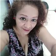 Profesora decoratoria y comunicaciones