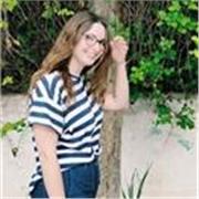 Soy Diseñadora gráfica y dibujo desde bien pequeña, también he hecho un curso de ilustración y me gustaría aplicar mis conocimient