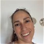 Soy una persona que ha aprendido a gestionar las emociones trabajando en mi. 