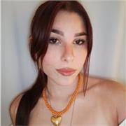 Laureanda in lingue impartisce lezioni di italiano. In presenza o da remoto