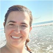 Graduada en Humanidades, he trabajado en Reino Unido y Alemania como profesora auxiliar de Educación Infantil
