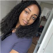 I am an enthusiastic tutor, who aims my lessons at secondary school pupils wanting to gain confidence in language and literature.