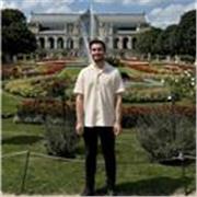 Passionate personal trainer eager to help people get in shape