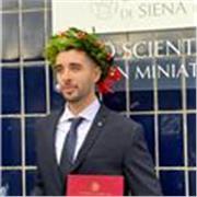 Dottore in Farmacia e Farmacia Industriale,laureato nel 2023 a Siena