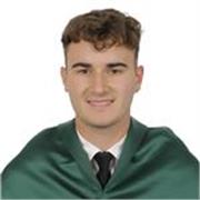Estudiante de Educación Primaria en la UGR, a un pequeño paso de terminar el grado, pero con experiencia trabajando con niños.