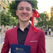 Con una laurea in mediazione linguistica interculturale e specializzando in traduzione ed interpretariato, impartisco lezioni priv