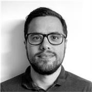 Profesor de marketing digital, todos los niveles. Ofrece clases presenciales en Tenerife y online a toda españa.