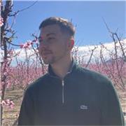 Profesor de Biología y Biotecnología molecular, cercano, capaz de llegar a alumnos desde ESO a universidad.