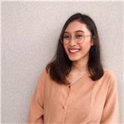 Native Indonesian tutor offering online lessons for adults and professionals who want to learn Bahasa Indonesia for daily or work.