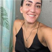 Sono argentina. Insegno spagnolo ad adulti e bambini. Vivo a Caltagirone, in Sicilia. le mie lezioni sono online.