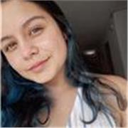 Estudiante de matemáticas ofrece sus conocimientos a niños de todas las edades