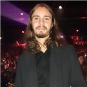 Etudiant en musicologie avec 13 ans d'expérience en piano donne des cours de solfège pour tout âge