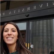 Docente di italiano a stranieri impartisce lezioni online personalizzate