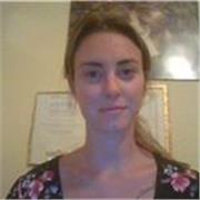 Laureata in Comunicazione e Psicologia offre lezioni online di psicologia, scienze sociali, letteratura e filosofia con approccio
