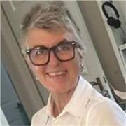 Profesora nativa de inglés británico de Cambridge, hispanohablante de Chile