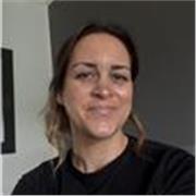 Profesora de Primaria estudiando grado y máster en Psicología. Todas las edades Primaria