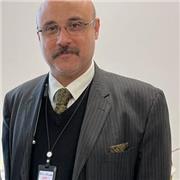 Professor of civil engineering gives HQ lessons