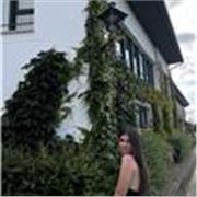 Profesora disponible para matemáticas con un año de experiencia.