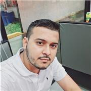 Profesor geografía, conocimiento de historia, música y artes.