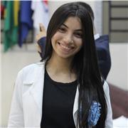 Professora de música com experiência e com prática em teclado desde os 12 anos de idade