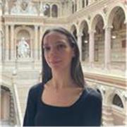 Diplomata in Giurisprudenza italiana e francese, offro lezioni di lingua francese con orari flessibili e programmi personalizzati