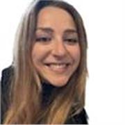 Insegnante di inglese, qualificata e con esperienza. Lezioni personalizzate per migliorare la comunicazione, acquisire sicurezza e superare blocchi. Preparazione a certificazioni internazionali, inglese per la carriera, gli studi o il tempo libero, con un