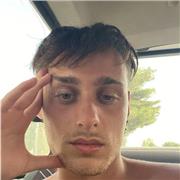 Laureando impartisce lezioni private di inglese, francese, spagnolo e portoghese