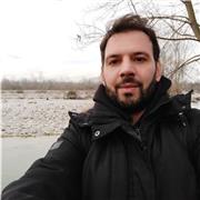 Docente, impartisce lezioni di Italiano e Storia e aiuto compiti per la scuola secondaria di primo e secondo grado