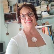 Insegnante di matematica e fisica impartisce lezioni private per scuola superiore e primi anni universitari